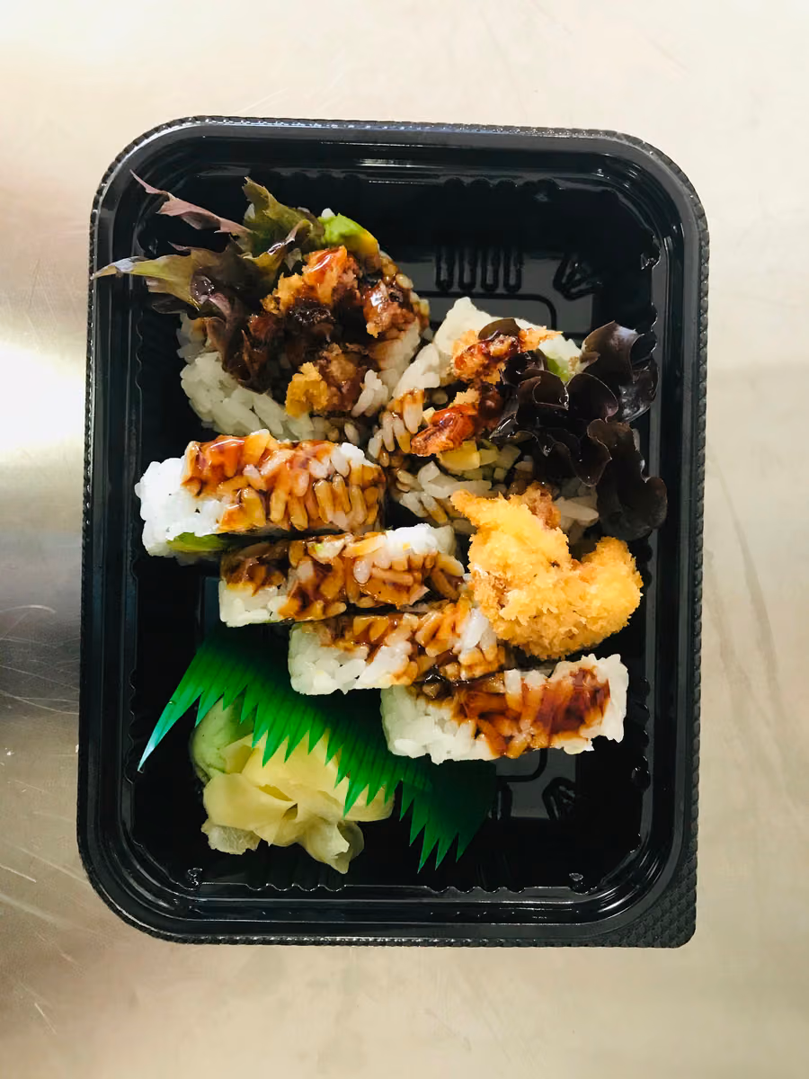 Spider Roll (crab roll)