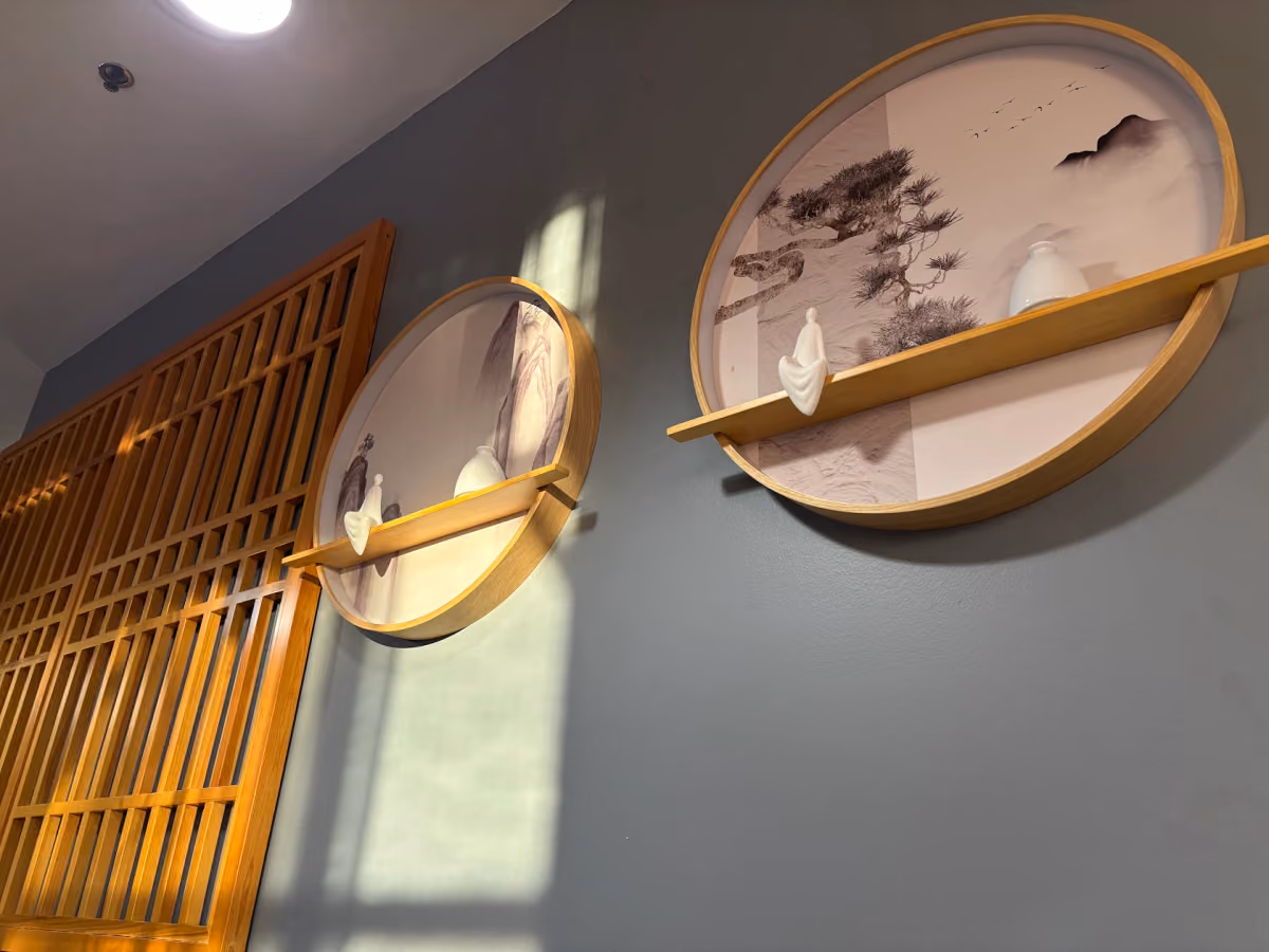 Restaurant counter